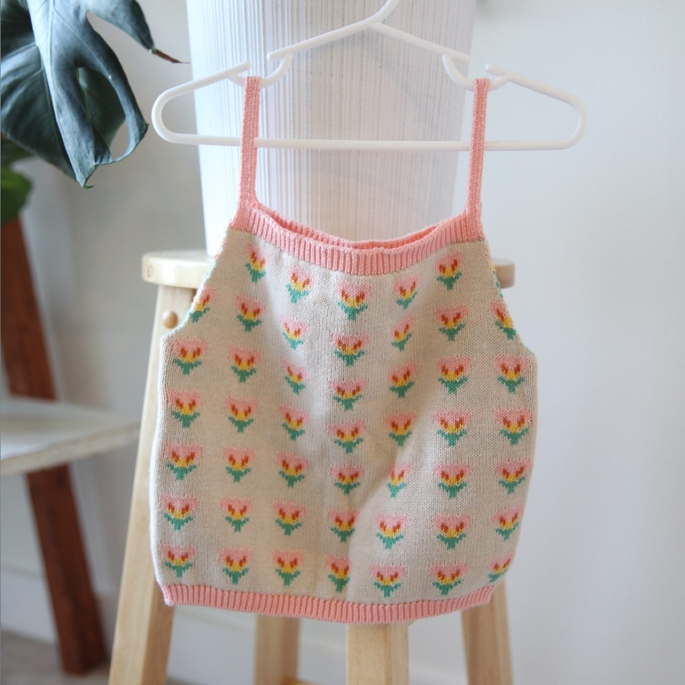 Oeuf knit top size 4/5y boxy fit BNWOT
